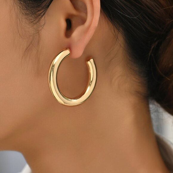 Yellow Gold Women's Minimalist Cuff Hoop Earrings - Picture 2 of 5